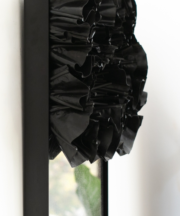 Black Flowes MH29